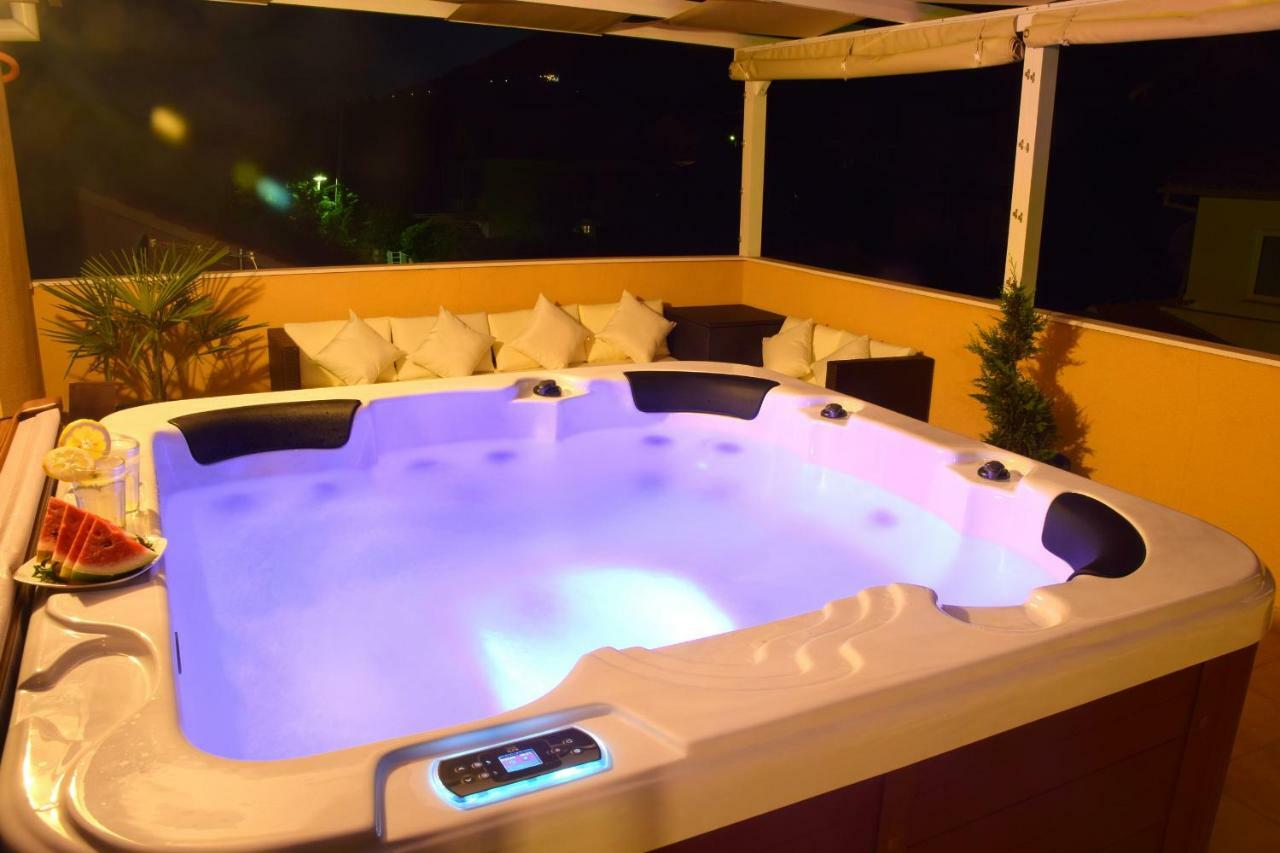 Luxury Penthouse With Jacuzzi In Orebić Eksteriør billede