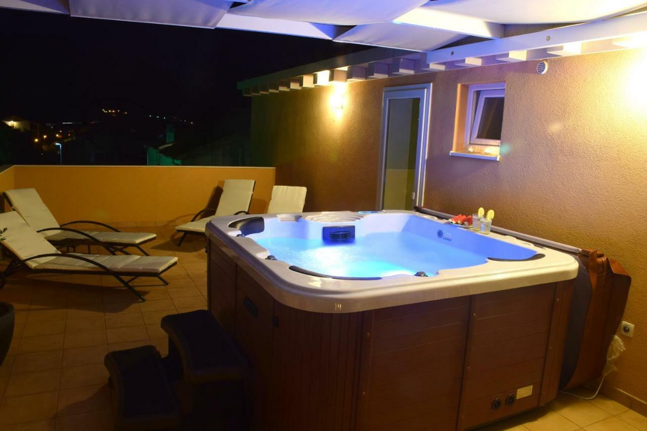 Luxury Penthouse With Jacuzzi In Orebić Eksteriør billede