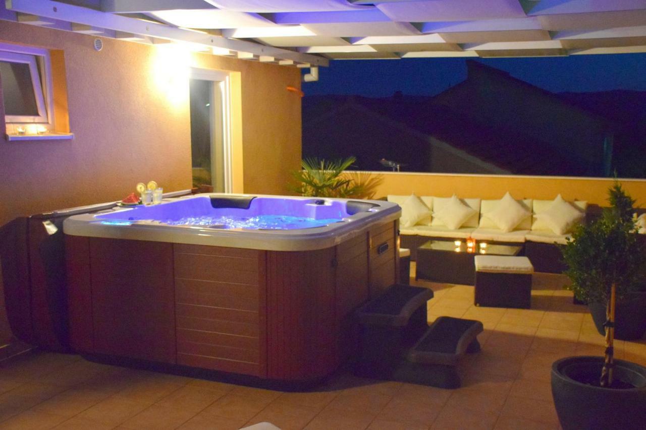 Luxury Penthouse With Jacuzzi In Orebić Eksteriør billede